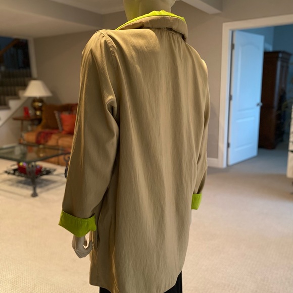 NEW Mycra PAC Reversible Hooded Rain and Wind Jacket - Picture 8 of 16